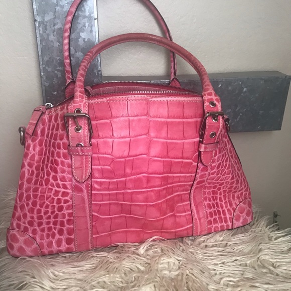 Dooney & Bourke Handbags - Gorgeous Dooney & Bourke Nile Collections purse